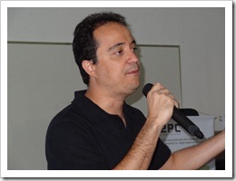 Ramon Durães palestrando no DevBrasil OpenDay 2012 Jundiaí na FATEC 