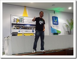 Ramon Durães palestrando sobre ALM no SerraStartec 2013 em Lages
