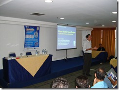 Ramon Durães palestrando no MVPConnection 2009 em Goiânia